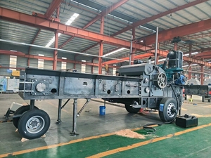 Broyeur de bois mobile 200 kW à bon prix, capacité 10-15 t/h, pour branches et déchets de bois - Product Image 3