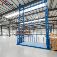 Plateforme élévatrice de fret murale hydraulique Zhongcan à prix d'usine, capacité de charge 500kg-5000kg, avec rail de guidage et télécommande électrique