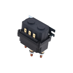 Relé Solenoide para Cabrestante 12V 500A LR4450 para Uso en Vehículos Todoterreno - Product Image 2