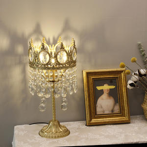 Lámpara de Mesa de Estilo Francés con Corona de Cobre para Dormitorio Principal, Lámpara de Mesa de Cristal de Lujo para Sala de Estar, Estilo Retro para Sofá y Dormitorio - Product Image 5