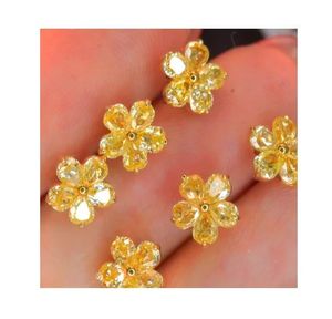 Xinfly 18k <b>Fine</b> Jewelry Gold and Natural Yellow Diamond Flower Shape <b>Stud</b> <b>Earrings</b> - Product Image 1