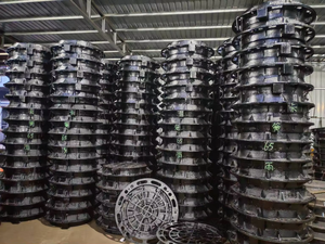 경쟁력있는 가격 MAXIN 브랜드 CE 인증 힌지 연성 철 맨홀 커버 30cm ~ 70cm 도로 사용을위한 검은 역청 표면 - Product Image 5