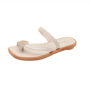 Chaussons pour homme et femme, élégants et tendance, pour l'extérieur, avec ajustement polyvalent et fonction antidérapante - Product Image 1