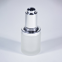 2026 30ml 50ml 100ml Flacon pompe moussant de luxe en verre pour savon liquide moussant facial rechargeable, couleurs et logos personnalisés