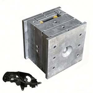 Fabricante de moldes de inyección de plástico automotriz personalizados de alta precisión - Product Image 4