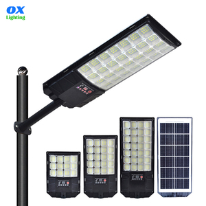 Farola Solar Integrada con Carcasa de ABS, 200W de Alta Potencia, Control Remoto, para Exteriores - Product Image 1