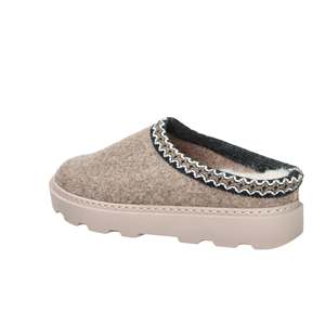 Gema Pantoufles d'hiver pour femmes 8650-2 Chaussures d'intérieur doublées de polaire taupe - Product Image 2