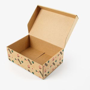 Emballages de chaussures en carton ondulé recyclé avec logo personnalisé imprimé en kraft brun avec gaufrage - Product Image 1