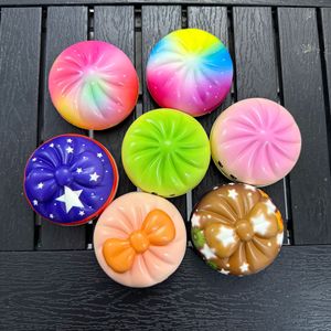 Jouet anti-stress en forme de baozi en matériau PU à récupération lente, mignon et amusant, décoration de bureau, unisexe, à partir de 14 ans - Product Image 5