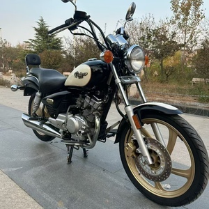 Une génération de motos classiques japonaises importées Yamaha Lingji 125 Cruising Crown Prince avec démarrage électrique et au pied - Product Image 1