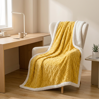 Couverture en flanelle matelassée jaune, douce, pour lit ou canapé, motif géométrique moderne et simple, idéale pour le printemps et l'automne