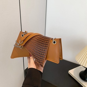 <span class=keywords><strong>Sac</strong></span> à bandoulière pour femme <span class=keywords><strong>en</strong></span> PU haut de gamme <span class=keywords><strong>avec</strong></span> fermeture éclair, style urbain simple, portable, <span class=keywords><strong>avec</strong></span> <span class=keywords><strong>chaînes</strong></span>, idéal pour l'été et toutes occasions - Product Image 2