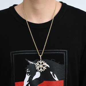 Colgante de Copo de Nieve, Accesorios Hip Hop, Collar para Hombre y Mujer, Cobre con Incrustaciones de Circonio, Colgante Circular de Copo de Nieve - Product Image 4