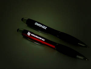 OEM स्वनिर्धारित लोगो के साथ लोगो कलम स्टाइलस कलम ऊपर प्रकाश का नेतृत्व किया एलईडी कलम स्टाइलस के साथ - Product Image 2