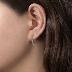 Small Rhombus Hoop Earrings for Women Minimalist Sparkling Huggie Earrings Daily Fashion Jewelry - Product Image 3