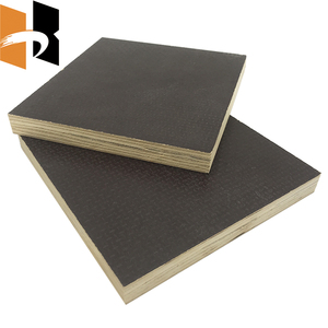 Conception moderne 9mm 12mm 15mm 18mm Film <span class=keywords><strong>antidérapant</strong></span> face <span class=keywords><strong>contreplaqué</strong></span> <span class=keywords><strong>Panneau</strong></span> de bois E1 Normes d'émission de formaldéhyde pressé à chaud - Product Image 2