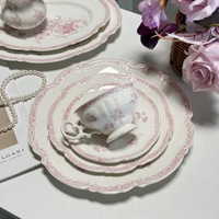 Service de table en céramique rose vintage français, motif floral romantique, fabrication chinoise, design minimaliste, théière en relief, pour le thé de l'après-midi, en stock