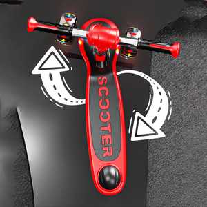 Trottinette à trois roues pliable et réglable de grande taille avec éclairage LED pour enfants de 3 à 8 ans - Product Image 2