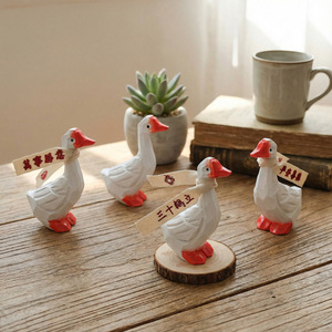 เครื่องประดับเรซิ่นรูปเป็ดการ์ตูนสุดสร้างสรรค์ ของตกแต่งโต๊ะทำงาน ของขวัญวันเกิด ของตกแต่งบ้านสไตล์ศิลปะ รูปทรงสัตว์ ทำจากพลาสติกและเรซิ่น - Product Image 1