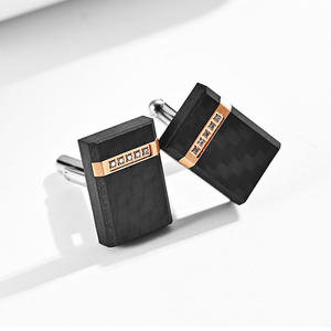 Boutons de manchette en acier inoxydable avec logo personnalisé Fabricant de boutons de manchette en métal argenté vierge Boutons de manchette gravés en français pour chemise homme - Product Image 4