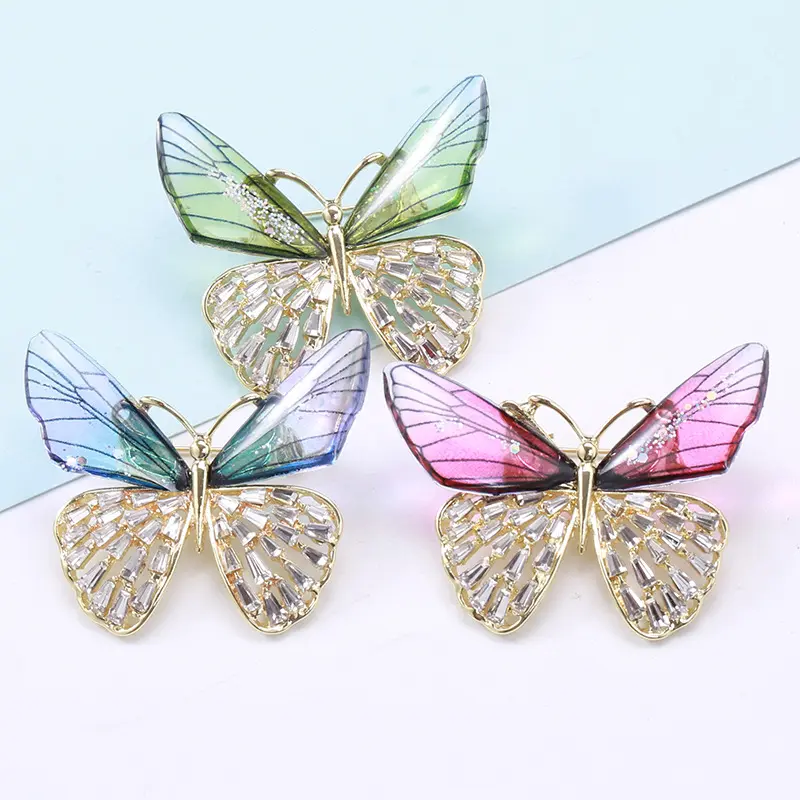 Yingtong Fashion Rhinestone Acrylic Butterfly Brooch Green Jewelry Butterfly Shaped Rhinestone Brooch
