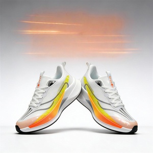 Chaussures de course légères, tendance et élégantes, antidérapantes, résistantes à l'usure, polyvalentes pour hommes et femmes, chaussures décontractées, empeigne en mesh - Product Image 2