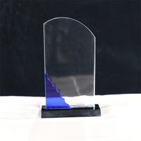 Haute qualité acrylique prix grande taille cristal verre trophée tasse pour Souvenir artisanat cadeaux médaille Type cristal verre prix