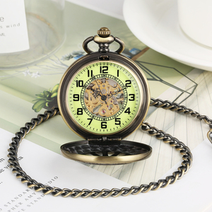 <span class=keywords><strong>Montre</strong></span> de poche mécanique squelette à engrenages steampunk à remontage manuel avec chaîne en bronze vintage à motif creux pour hommes - Product Image 4