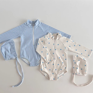 Vente en gros personnalisation pull-over coréen imprimé à pois carrés maillot de bain crème solaire pour bébé garçon et fille avec <span class=keywords><strong>bonnet</strong></span> de bain été - Product Image 2
