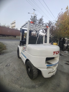 מלגזה משומשת איכותית של <span class=keywords><strong>TCM</strong></span>, דיזל 5 טון, במצב טוב, למכירה - Product Image 5