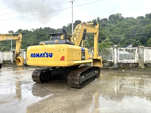 Excavatrice Komatsu PC210 21T certifiée CE, d'occasion du Japon, pour projets lourds, avec accessoire marteau hydraulique et pince de préhension - Product Image 6