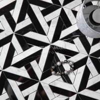 Mosaïque en marbre artistique géométrique noir et blanc Centurymosaic, motif carré personnalisable, mosaïque en pierre naturelle, médaillon de sol