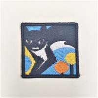 Offre Spéciale d'usine coudre sur des patchs de broderie personnalisés de haute qualité avec logo de lettre d'entreprise avec support à coudre