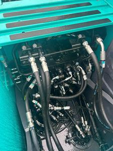 Excavadora de cadenas Kobelco SK140 usada y confiable a un precio competitivo de fábrica, ideal para construcción. - Product Image 4