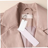Étiquettes personnalisées haut de gamme 250g pour vêtements, étiquettes vierges en papier imprimées thermiquement, étiquettes suspendues en rouleau pour vêtements, utilisation de marque, échantillon gratuit