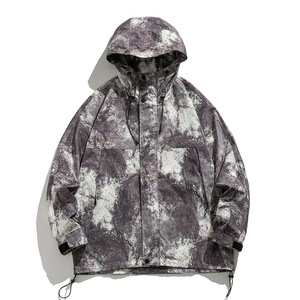 2025 nueva chaqueta universitaria de camuflaje para hombres jóvenes chaqueta con capucha para exteriores impermeable y resistente al viento chaqueta informal de tormenta - Product Image 1