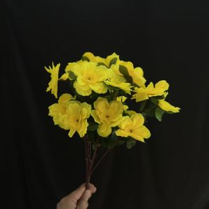 Bouquet d'azalées artificielles Junheyuan jaunes, roses, rouges et violettes en soie pour décoration intérieure et extérieure, arrangement floral - Product Image 4