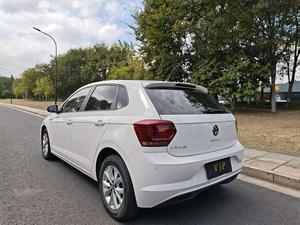 Berlina a benzina popolare e conveniente: <span class=keywords><strong>2021</strong></span> <span class=keywords><strong>Volkswagen</strong></span> <span class=keywords><strong>Polo</strong></span> più auto usate bianche da 1,5 litri - Product Image 5