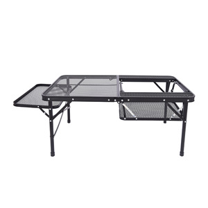 Mesa de malla para acampar al aire libre con bandeja de almacenamiento lateral y diseño plegable para uso en barbacoas - Product Image 1