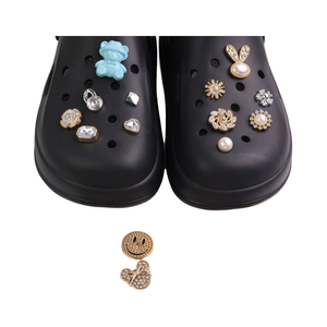 NHY Luxe Designer Op Maat Gemaakte Logo ABS Schoen <span class=keywords><strong>Charms</strong></span> Nieuwe Stijlen Emaille Tas Clog Charm Decoraties Accessoires Groothandel China - Product Image 6