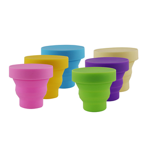Gobelet d'eau pliable en silicone réutilisable imprimé sur mesure, gobelet à café biodégradable pour le camping avec couvercle - Product Image 1