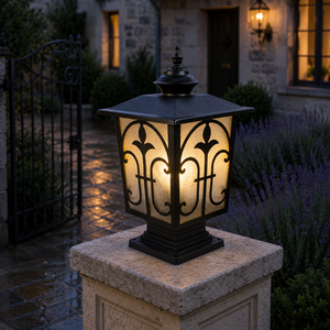 Lanterne d'extérieur <span class=keywords><strong>de</strong></span> luxe avec cadre décoratif <span class=keywords><strong>Fleur</strong></span>-<span class=keywords><strong>de</strong></span>-lis et verre givré - Product Image 3