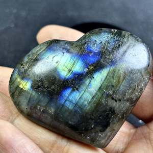 Pierres précieuses de labradorite de haute qualité en gros, labradorite bleue à reflets, pierre en forme de cœur pour la décoration, cadeau - Product Image 1