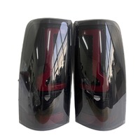 Feux arrière LED de haute qualité SIRU pour Chevrolet Silverado 1500 2500 2003-2005, avec coque noire et coque intérieure noire et rouge