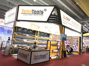 John Tools 8203E truelle de plissage acier inoxydable poignée en caoutchouc outils à main de chine dents crantées truelle de plissage coulis flotteur - Product Image 6