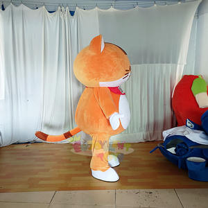 Disfraz de Mascota de Gato Naranja Personalizado con Bufanda Roja y Logotipo Bordado para Adultos Unisex, Eventos de Marca y Fiestas - Product Image 3