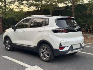 Voiture d'occasion à vendre, petit SUV Changan CS15, 5 places, 107 ch, essence, meilleure qualité, luxe - Product Image 3