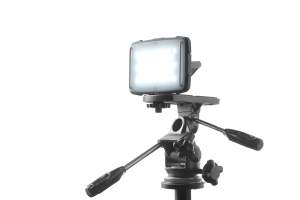 Lampe de travail LED rechargeable tendance 1600 lumens, résistante aux chutes de 2 m, étanche IP67, support magnétique pour atelier et bureau - Product Image 5