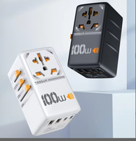 Adaptateur de voyage universel 35W >>Smart Houseware
