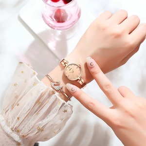 Drioshipping Logotipo personalizable Reloj de cuarzo para mujer Pulsera de acero inoxidable Diseño simple de lujo Reloj de pulsera impermeable de cuero - Product Image 6